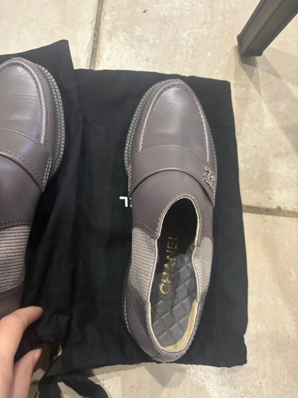 CHANEL Women's Leather Loafers with Gold Logo - Picture 14 of 15